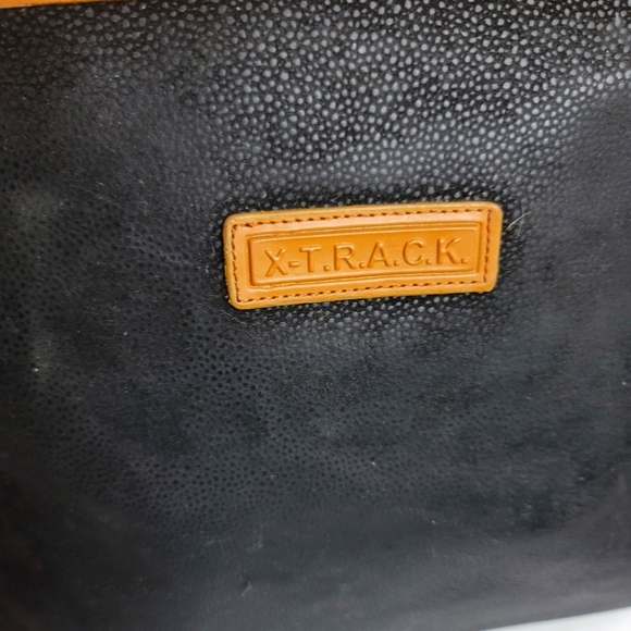 ONLY DUE TO CLOSET CLOSURE     LEGITIMATE BAG.  LEATHER. - Picture 2 of 13